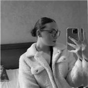 Je m’appelle Mandy , j’ai 19 ans , je peut apprendre pour les plus petit à partir de 4 ans au plus grand 16 ans.